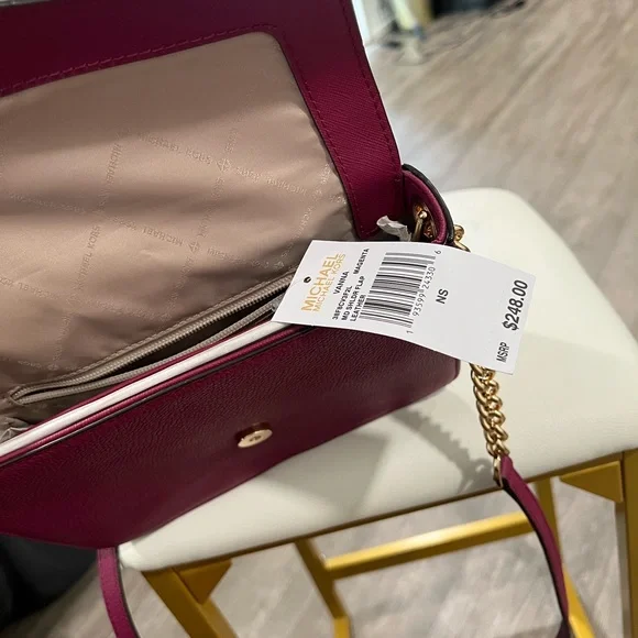 SOLD ✨MICHAEL KORS Kora vanna crossbody ✨ - Picture 3 of 9